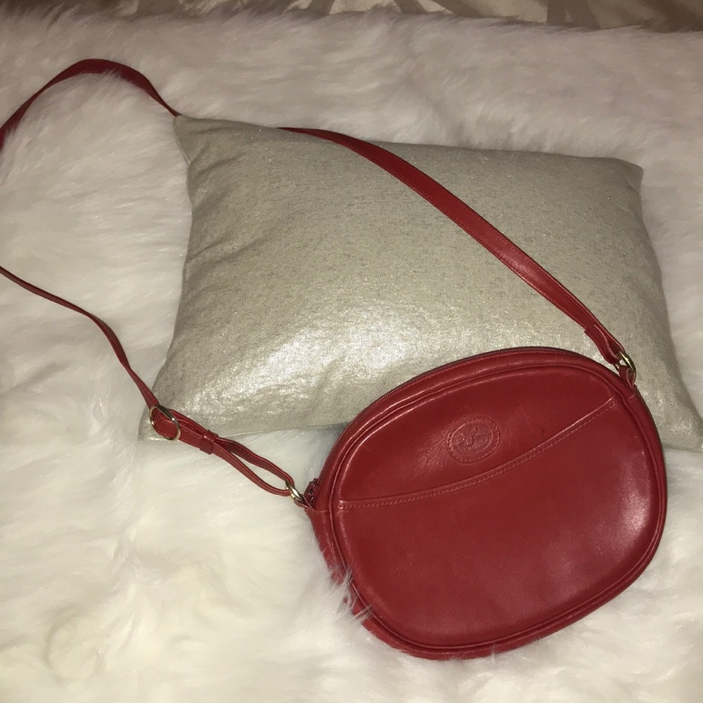 Red crossbody Saddle bag!